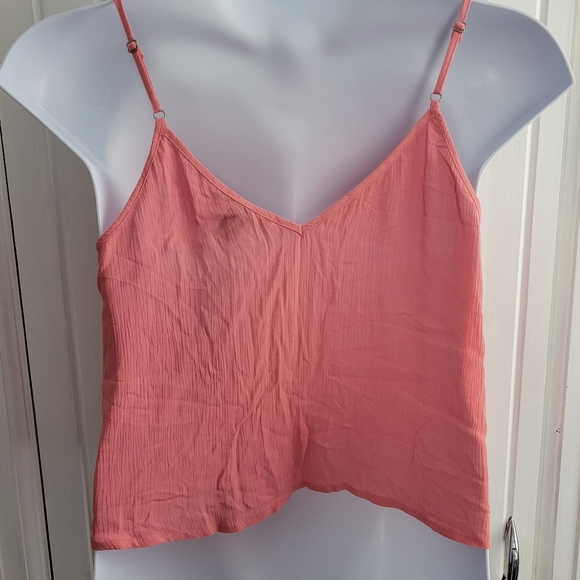 Forever 21 Coral Crop Top - Picture 2 of 4